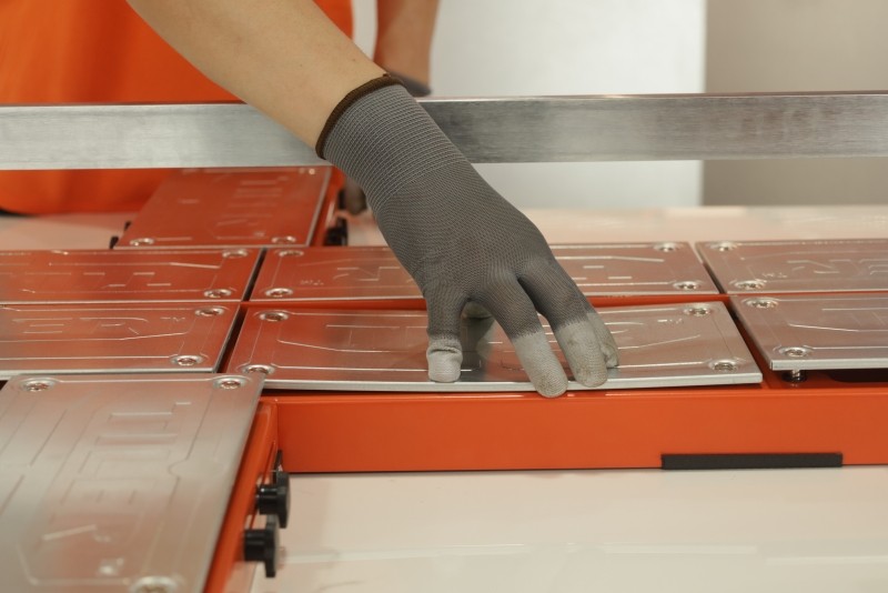 如何保养瓷砖切割机？