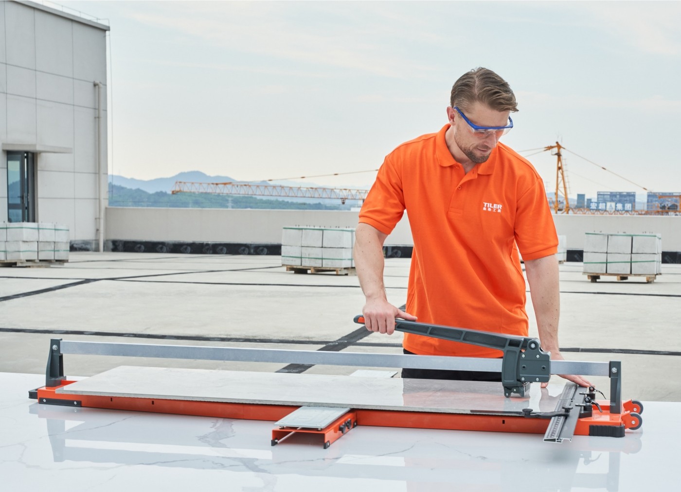 Manual vs. Electric Tile Cutters: Which Saves More Cost?