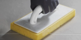Sponge Float with Plastic Handle A56101 | Lightweight and Easy to Use | Suitable for Tile Cleaning