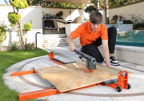 What Safety Measures Should Be Taken When Using a Manual Tile Cutter?