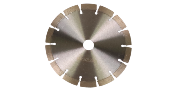 TOO-07 7英寸分段式金刚石锯片 180x10x22.23毫米 干湿两用，适用于混凝土、砖块、砌块、路面砖、屋顶瓦片等材料的切割 批发经销商