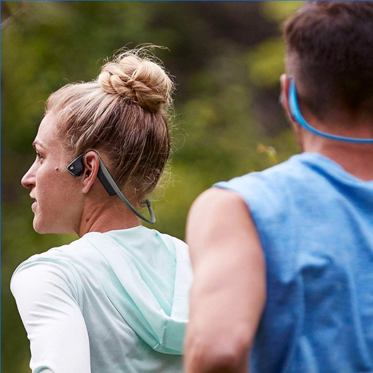 Bone Conduction Vs. In-Ear Headphones: Which Sports Headphones Are Right for You?
