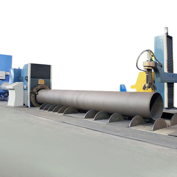 Large diameter pipe cutting machine