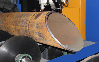 large pipe diameters and heavy workpieces