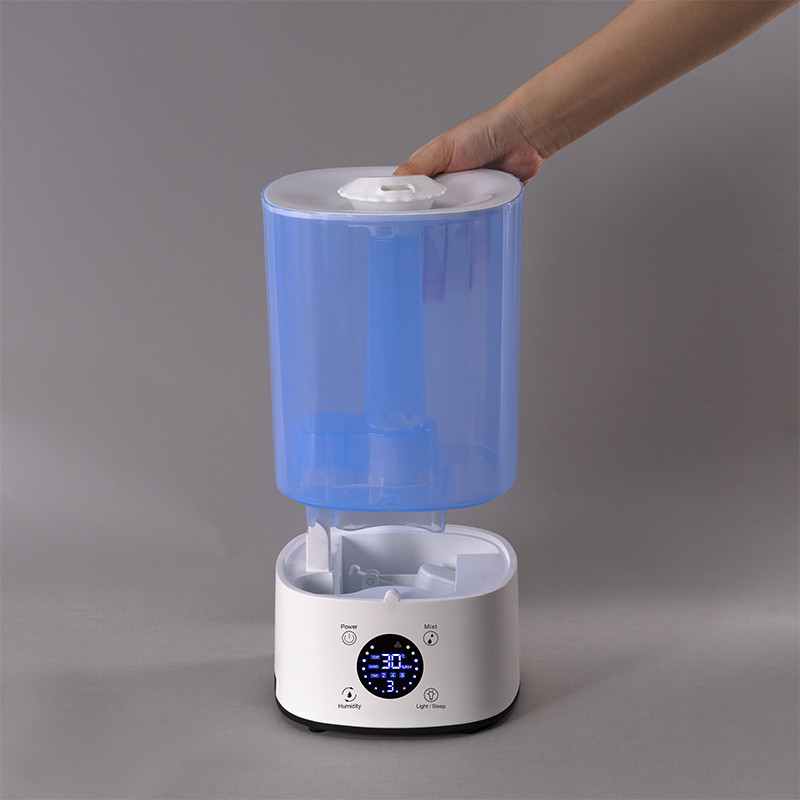 Smart air humidifier with WI-FI