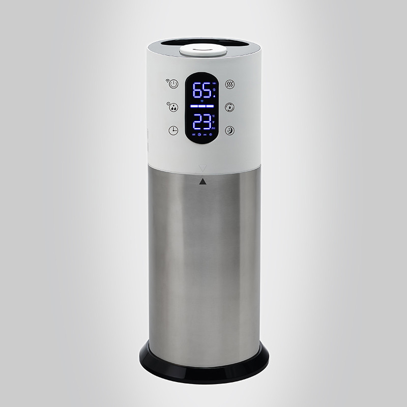 UV-C sterilizing humidifiers