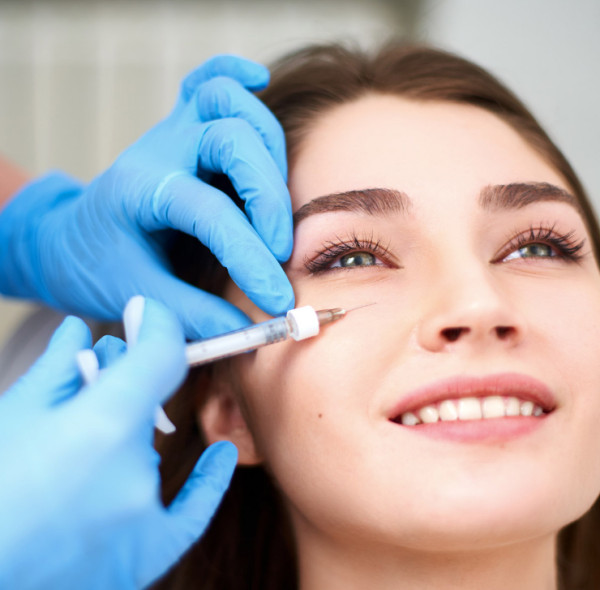 Vida útil do preenchimento dérmico: entendendo a durabilidade e a manutenção