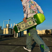 A Walking Palette: The Clash of Colors and Functional Revolution in Street Skateboard Graffiti Menswear
