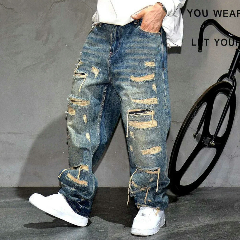 Lodyway's Small-Batch Customization: Master the Streetwear Trend