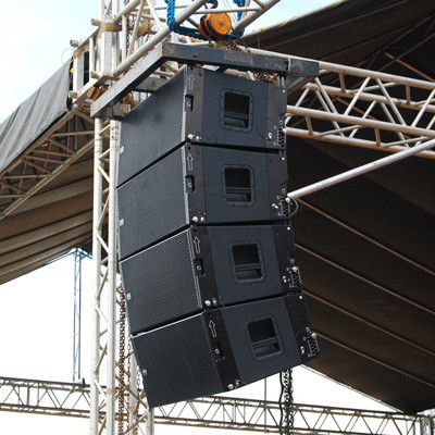 Line array speakers