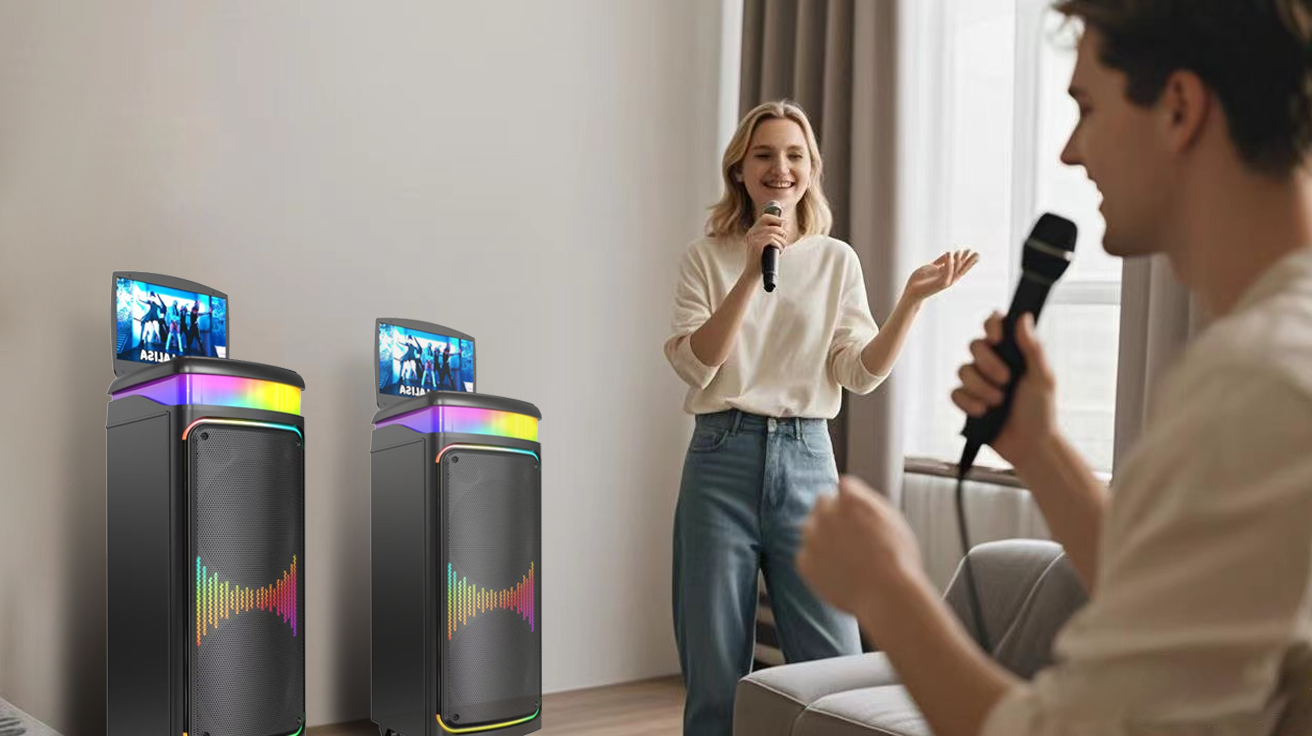 Karaoke speaker with screen is suitable for home singing