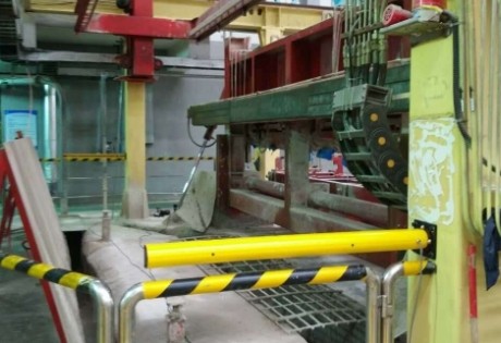 Safety Light Curtains: Protecting Workers in Cement Chemical Plants from Mechanical Hazards