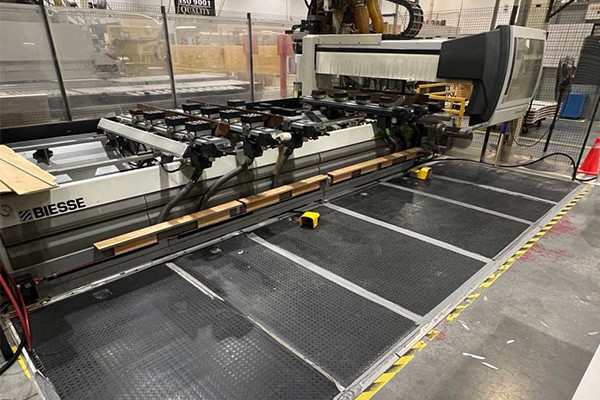 Safety mat for CNC wood processing