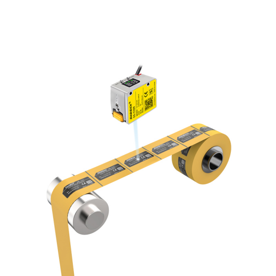 A color sensor detects the tape on the packaging box.