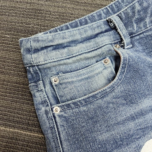Großhandel maßgeschneiderte Herrenjeans in heller Waschung mit Siebdruckfabrik | China-Jeans-Hersteller
