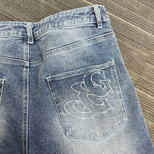 jeans de lavage légers pour hommes en gros personnalisés avec usine de sérigraphie | fabricants de jeans en chine