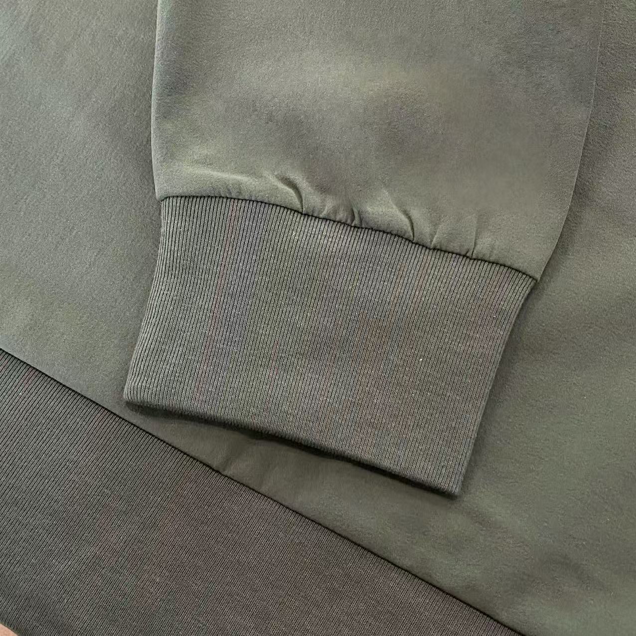 crew neck sweatshirt