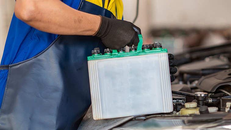 Auto Parts Knowledge | Maintaining Car Battery for Longer Durability