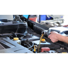 Auto Parts Knowledge | The Importance of Changing Your Engine Oil