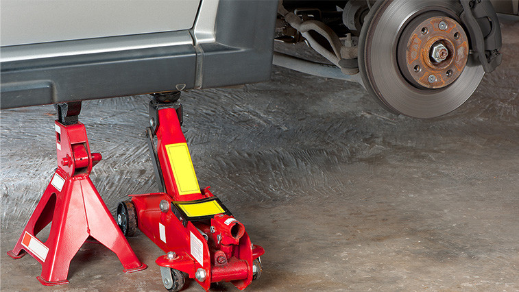 Car jacks 101: Types and how they work
