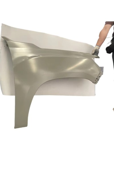 #C000971514100 MAXUS CAR Front Fender Guard for all series with original accessories from factory