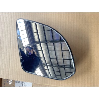 #C00027447 HD Reflective,Tough And Wear-Resistant Original Offical Genuine Auto Body Parts MAXUS Car Rearview Mirror lenses