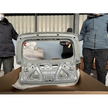 #11049411-SPCP Strong,Heat-Resistant Original Offical Genuine Auto Body Parts SAIC MG Car Tailgate ASM