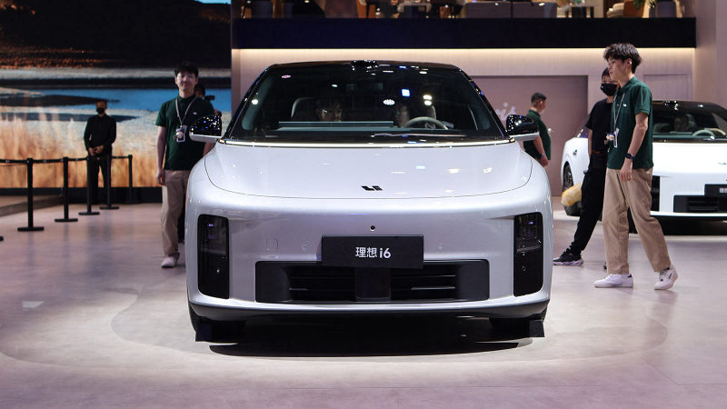 Chinese auto brands global expansion Li Auto Europe Dubai export strategy