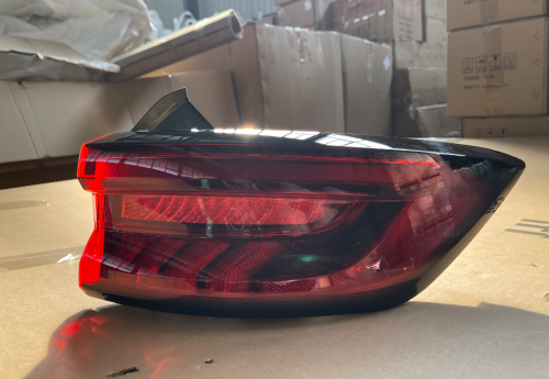 #4133100XKN01A High brightness Original Offical Genuine Auto Body Parts GWM HAVAL Car Left Combination Rear Light Assy (Sidewall)