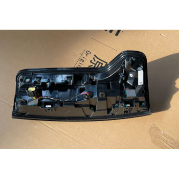 #4133101XPW04A High brightness Original Offical Genuine Auto Body Parts GWM HAVAL Car Right Combination Rear Light Assy