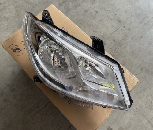 NO.C00056660 High Brightness Original Genuine Auto Body Parts MAXUS Car Front headlight assembly For MAXUS D90 Pro