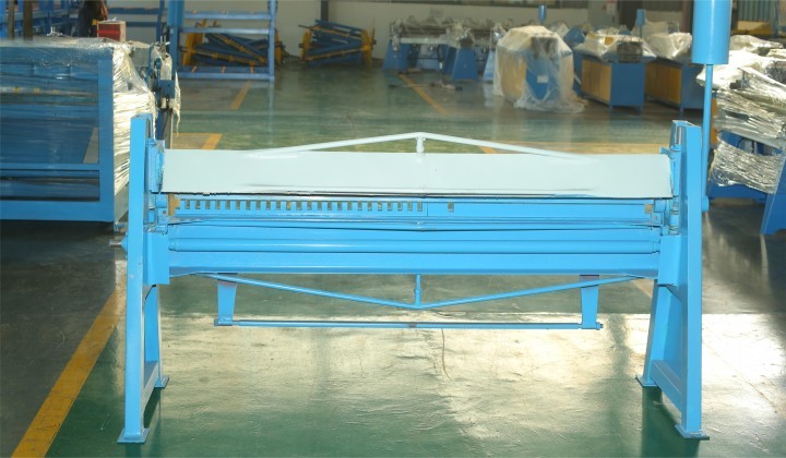 A manual folding machine is sent to Mexican customers