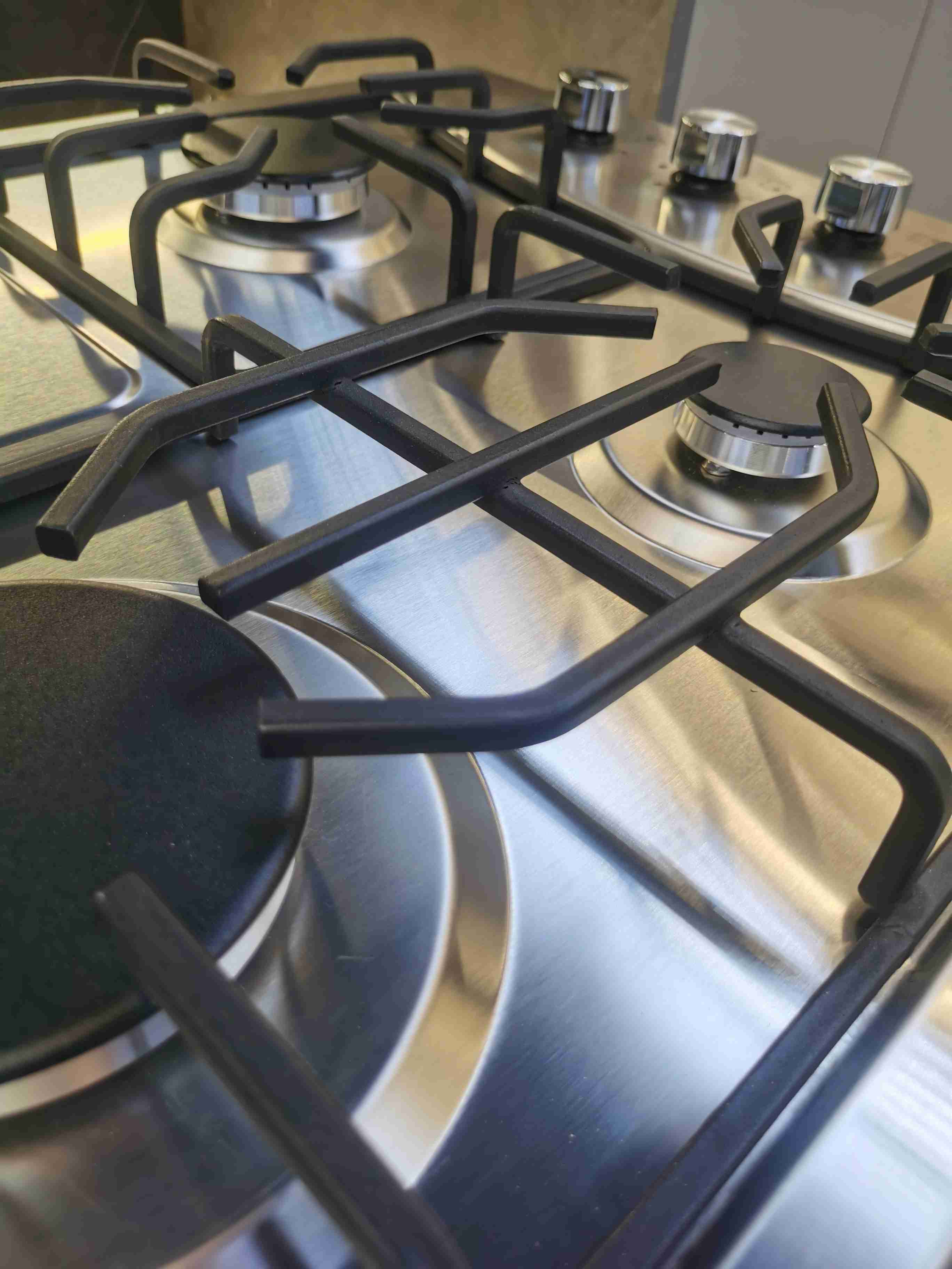 matte enamel pan support for built-in gas hob