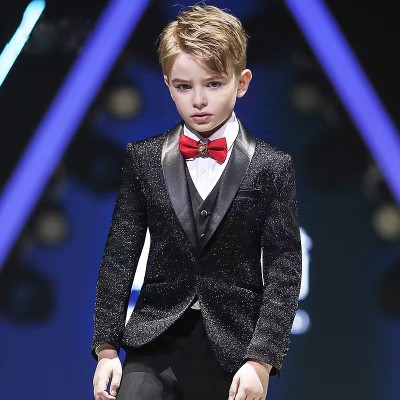 Cotton fashionable Children's gowns