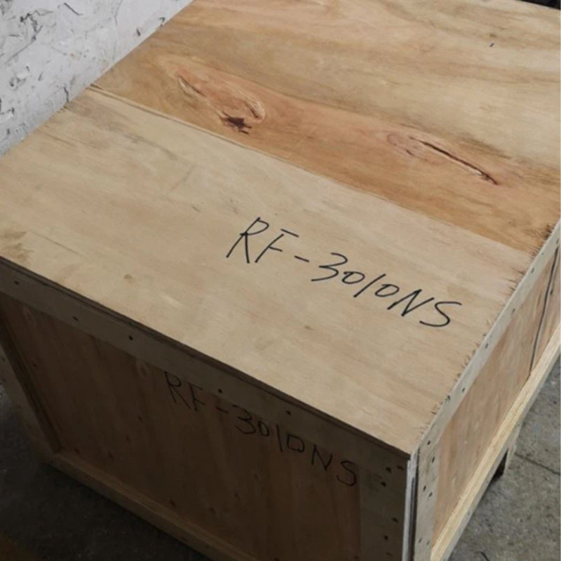Paquete de caja de madera para entrega de máquina alimentadora de rollos mecánica de alta velocidad