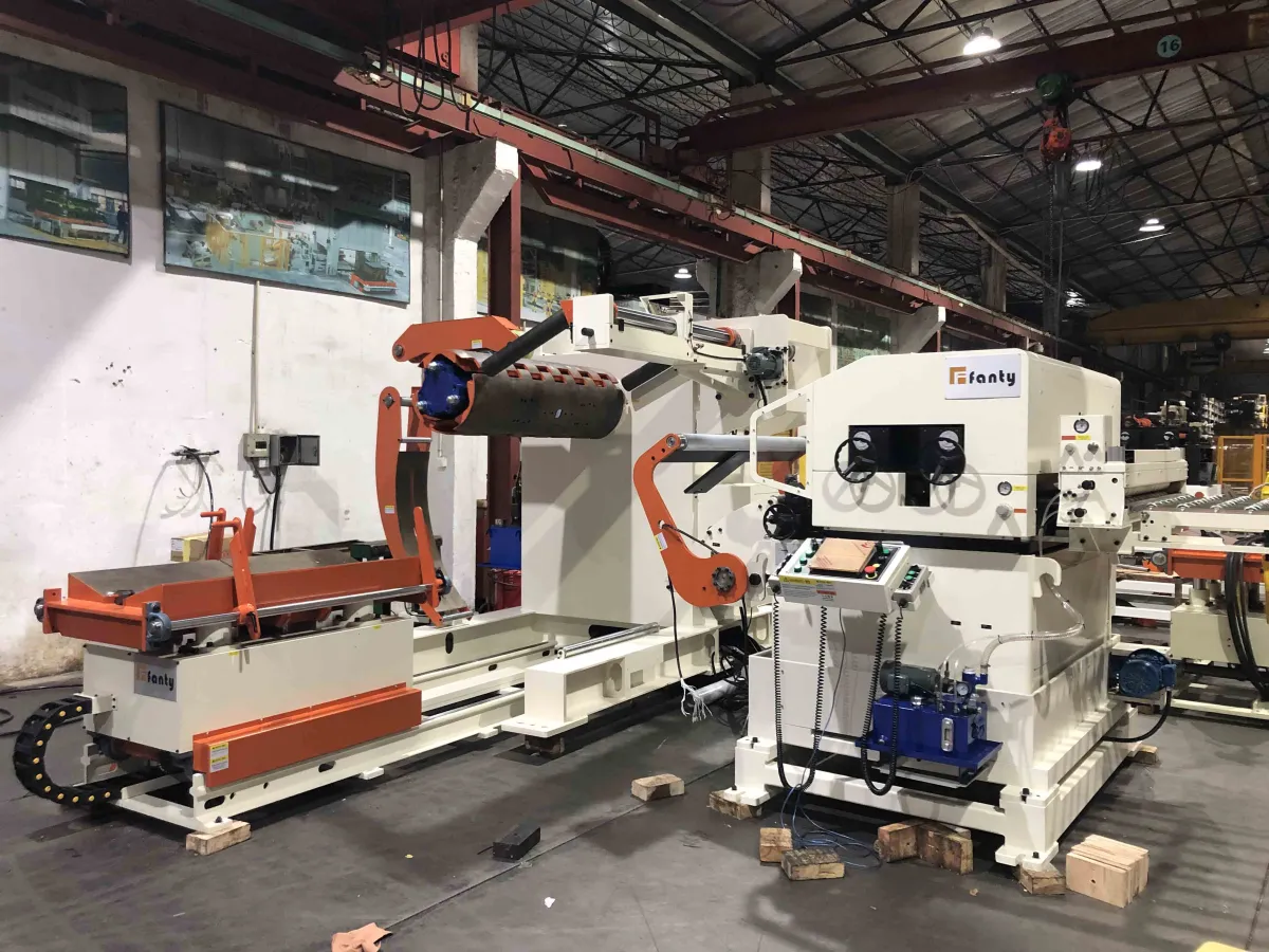decoiler straightener feeder on the FANTY assembly floor