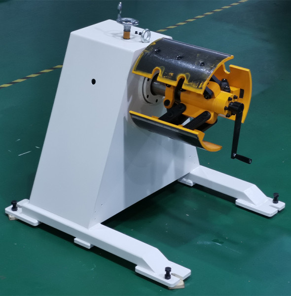 How to Choose the Right Manual Decoiler | Expert Guide by Fanty