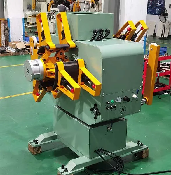 DBMT Series double-head decoiler built in the FANTY factory workshop