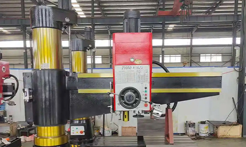 Fanty Sliding Seat Radial Drilling Machine