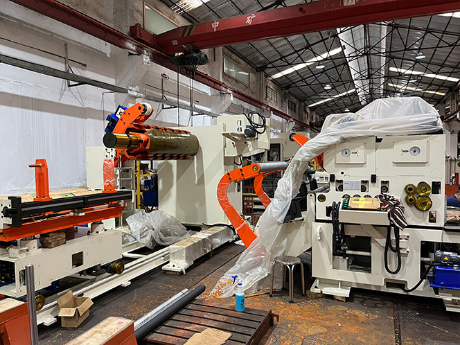 NC Servo Straightener vs Hydraulic Straightener: Which One Is Better for Your Line?