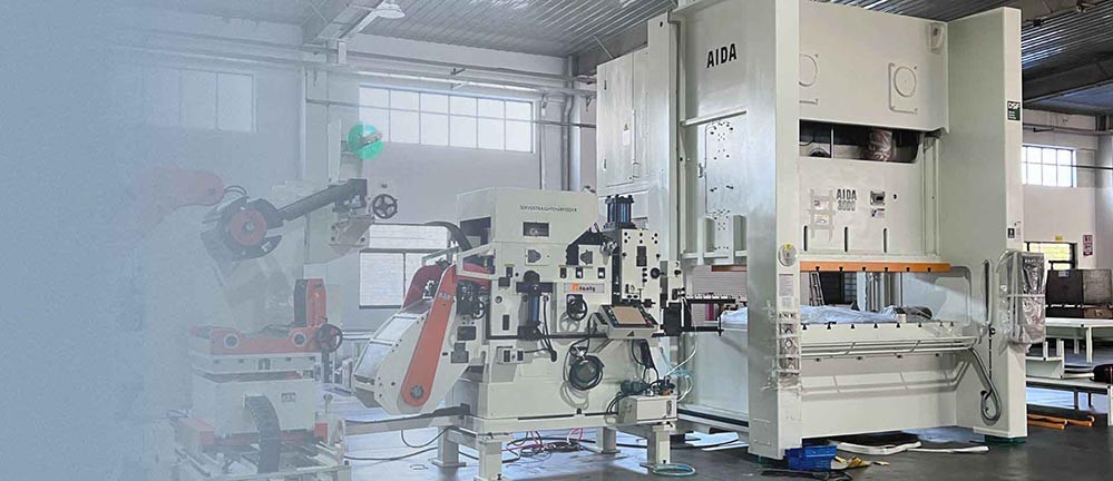 linka pro podávání cívek