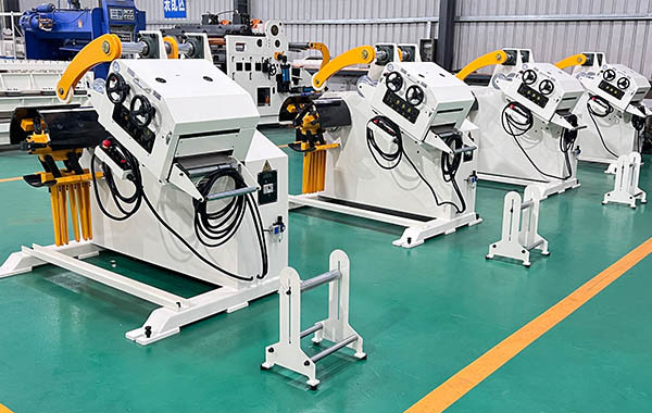 motorized decoiler mandrel expansion adjusting coil inner diameter