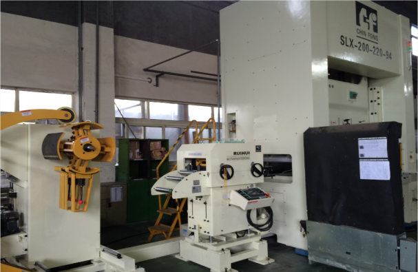 decoiler straightener feeder works with cf brand press