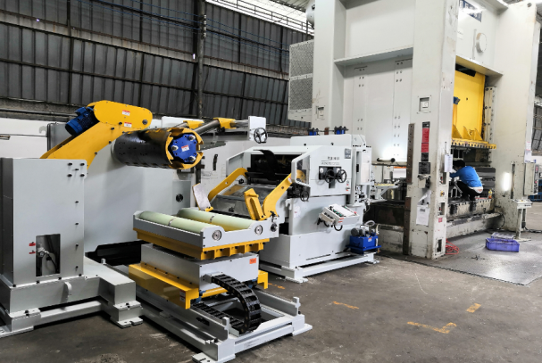 decoiler straightener feeder works with press