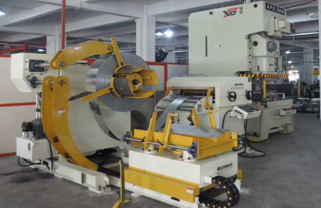 decoiler straightener feeder works with press