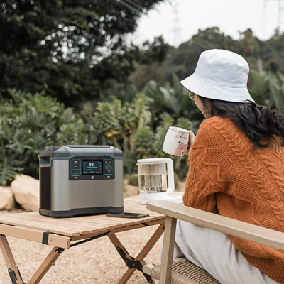 S15 1500w Portable Power Station with LiFePO4 Battery Portable Solar Power Generator