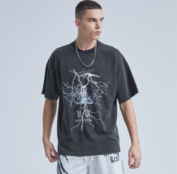 Manufacturing Custom Skeleton Graphic T-shirts Snow Washed Vintage Graphic Printing Dark T-shirts