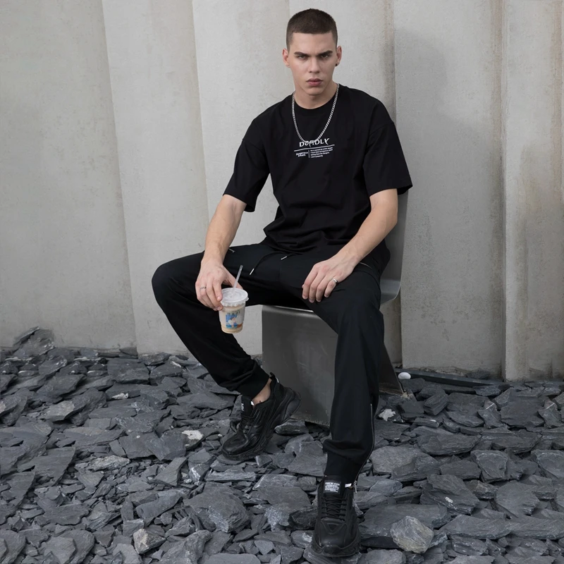 Benutzerdefinierte dunkle T-Shirts
