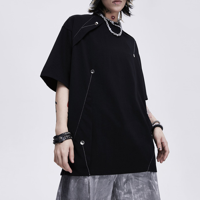 Custom T-shirt Pinch Pleat Reshaping Bright Line Decorative Buttons Classic Black T-shirt