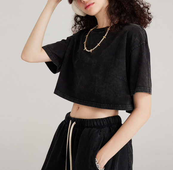 Customized Dark Washed Crop Top T-shirts | Women 230GSM Round Neck Crop T-shirts